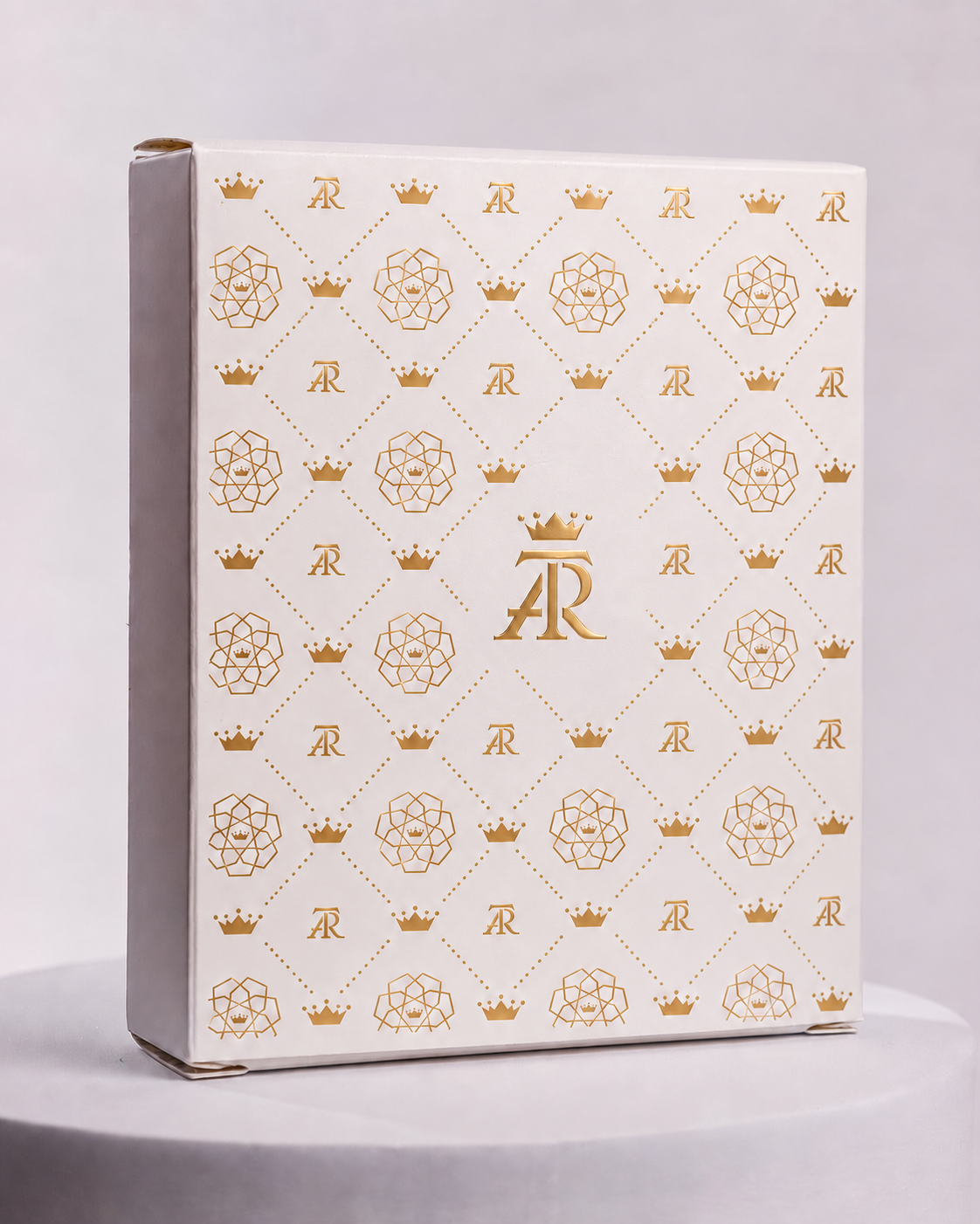 Golden Oud — product photograph 01